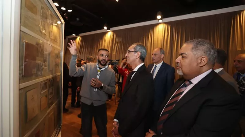 وزيرالاتصال يتفقد أجنحة PioPEx26 ويدشن الختم التذكاري بمناسبة 160 عاماً