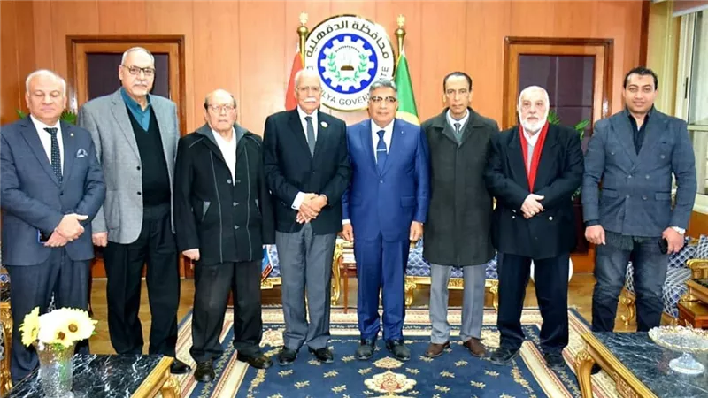 محافظ الدقهلية يستقبل عضو مجلس الشيوخ للتهنئة بالعام الميلادى الجديد