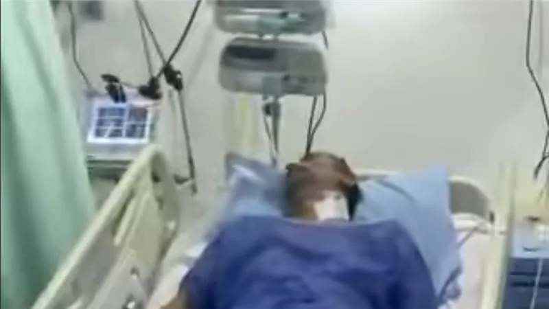 سابوا أخويا يموت وبيتفرجوا علي الماتش: شاب يتهم مستشفي بأكتوبر بالإهمال الطبي