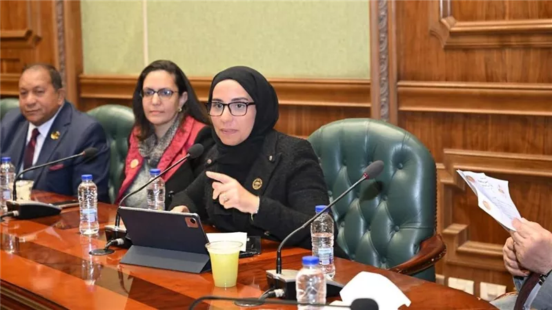 تفعيل شرائح إنترنت أبوية لحماية النشء أبرز توصيات “الشيوخ