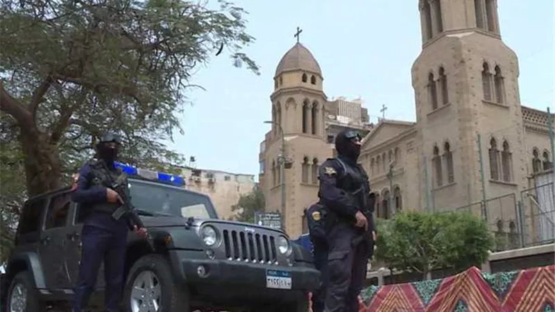 خطة الداخلية لتأمين الاحتفالات.. انتشار مكثف حول الكنائس قبل قداس عيد الميلاد