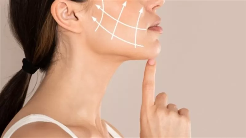 ماسكات طبيعية سريعة لشد البشرة تمنحك نتائج واضحة من أول استخدام فوري 	