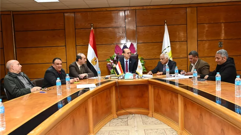 المنشاوي يقر الحساب الختامي لموازنة جامعة أسيوط الأهلية ويستعرض خططها التنموية