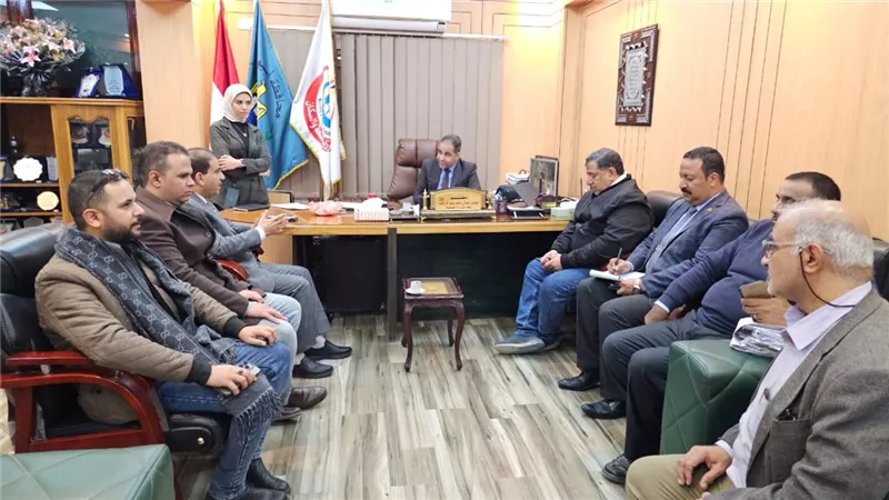 صحة أسيوط وطب أسنان الأزهر يبحثان تعزيز التعاون والتدريب الطبي بالمستشفيات