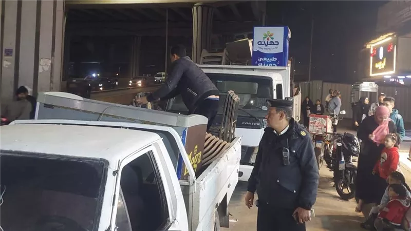 محافظة الجيزة تشن حملات لرفع الإشغالات والتعديات من الطرق العامة والشوارع