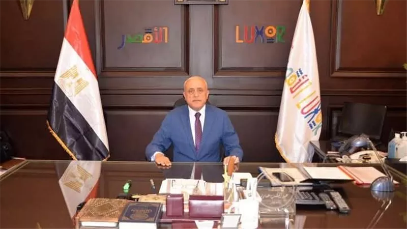 محافظ الأقصر يهنئ البابا تواضروس الثاني بمناسبة عيد الميلاد المجيد