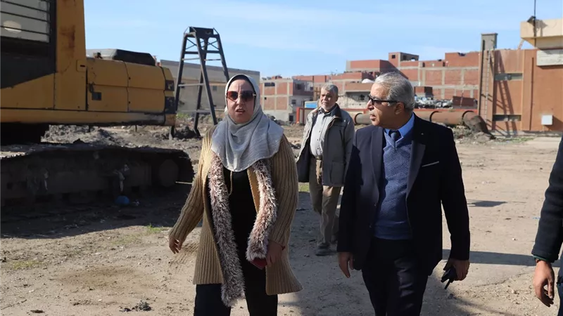 رئيس الصرف الصحي بالإسكندرية يتفقد محطة مصرف القلعة لمتابعة الأداء الفني