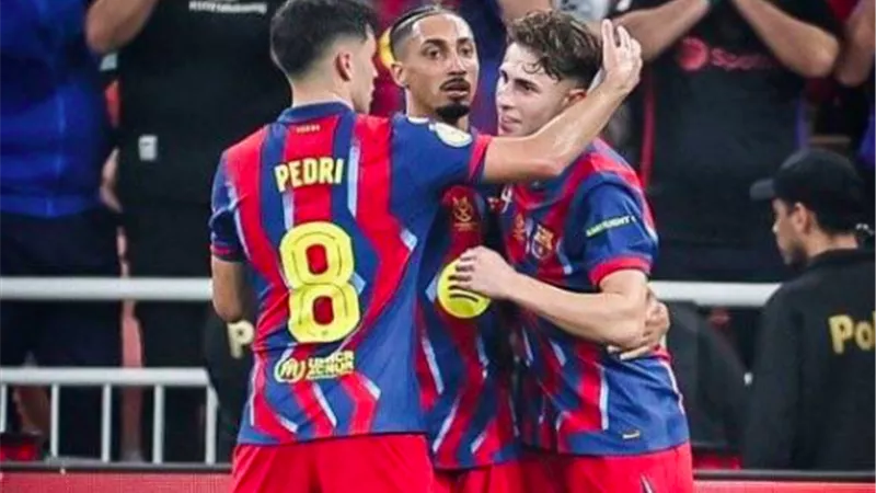 أهداف وملخص مباراة برشلونة وسلافيا براج الشوط الأول بدوري أبطال أوروبا 2025-26