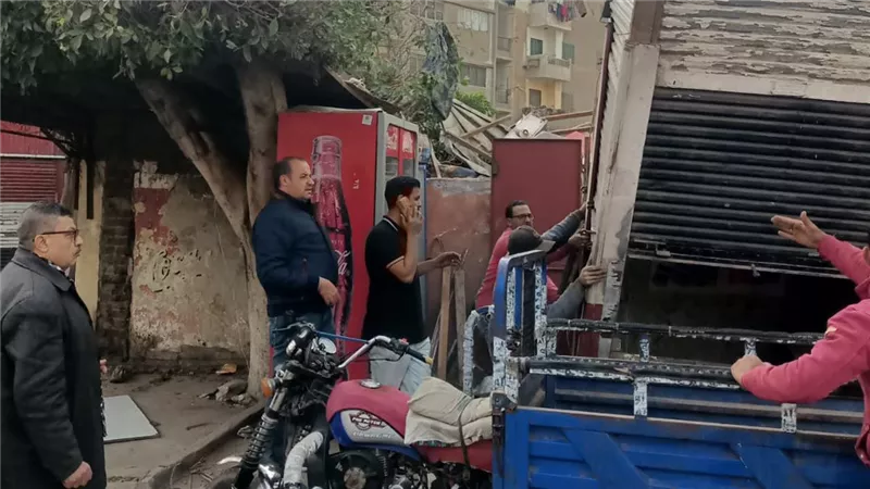 محافظ الشرقية يكثف حملات إزالة الإشغالات والتعديات في الشوارع بالشرقية
