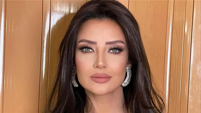 رضوى الشربيني ترد على معلم هاجمها: «لو تشبيهي بهدى شعراوي وصفية زغلول إهانة.. فأنا أعتبره شرفا»