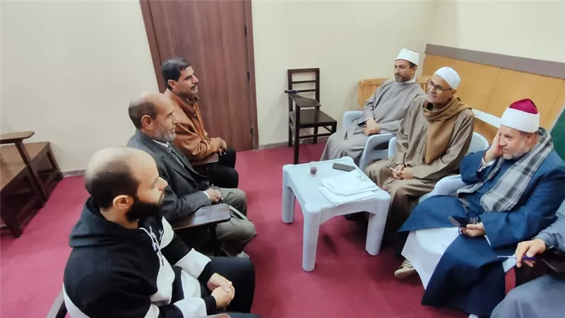 استمرار المقابلات للراغبين في استخراج تصريح خطابة بأوقاف المنوفية 