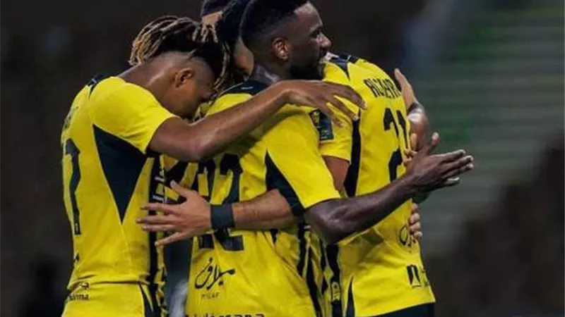 الاتحاد يرفض التفريط في نجومه خلال الانتقالات الشتوية ويحدد موقف بنزيما وكانتي