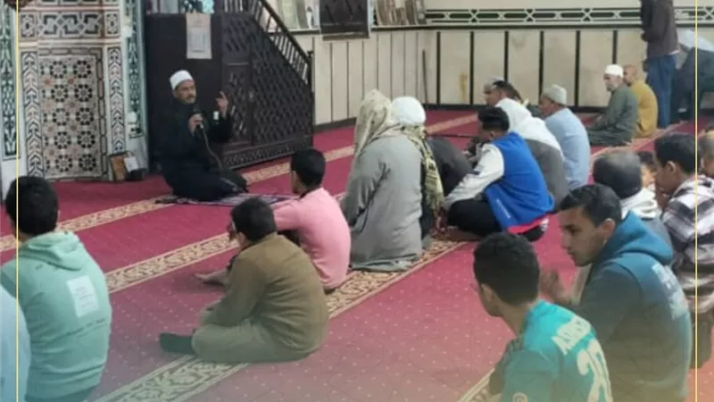 أوقاف البحيرة تنظم مجالس قراءة البردة الشريفة للإمام البوصيري بالمساجد الكبرى
