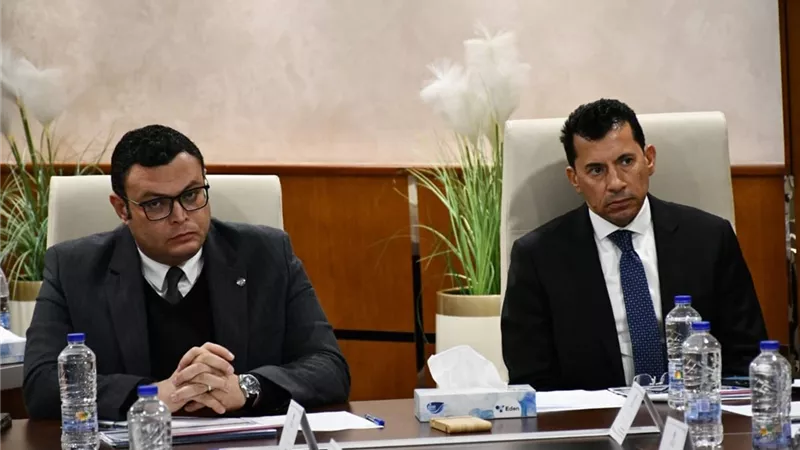 وزيرا الرياضة والإسكان يلتقيان اللجنة العليا لسلسلة النادي بالعاصمة الإدارية