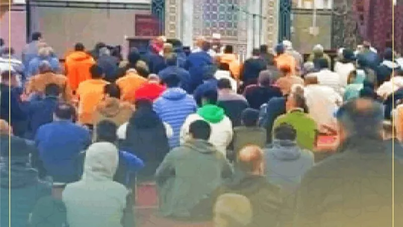 إقبال المصلين على مقرأة الجمهور بمساجد محافظة السويس