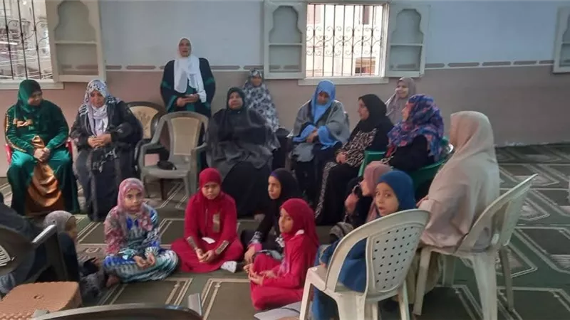 ضمن صحح مفاهيمك.. أوقاف القليوبية تنظم قوافل الواعظات بمساجدها