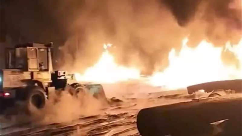 محافظ المنوفية : لا خسائر بشرية في حريق مخزن أشمون
