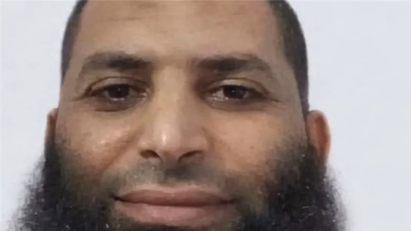 تسريب غاز يتسبب في وفاة محفظ قرآن وابنيه وإصابة الأم ونجلها بشبرا الخيمة 