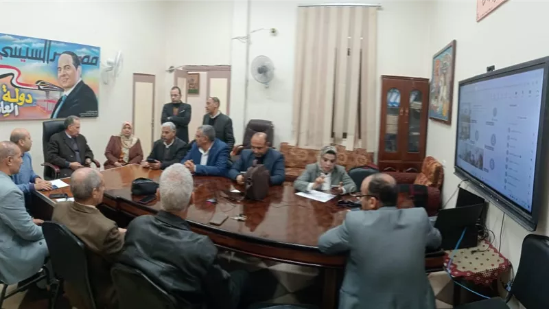 أسيوط تشدد الرقابة على امتحانات الفصل الدراسي الأول تحت إشراف وكيل وزارة  