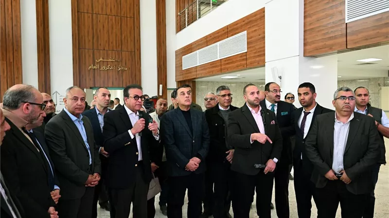 مدبولي يتفقد الأعمال النهائية لمشروع مستشفى بولاق الدكرور العام بالجيزة|فيديو