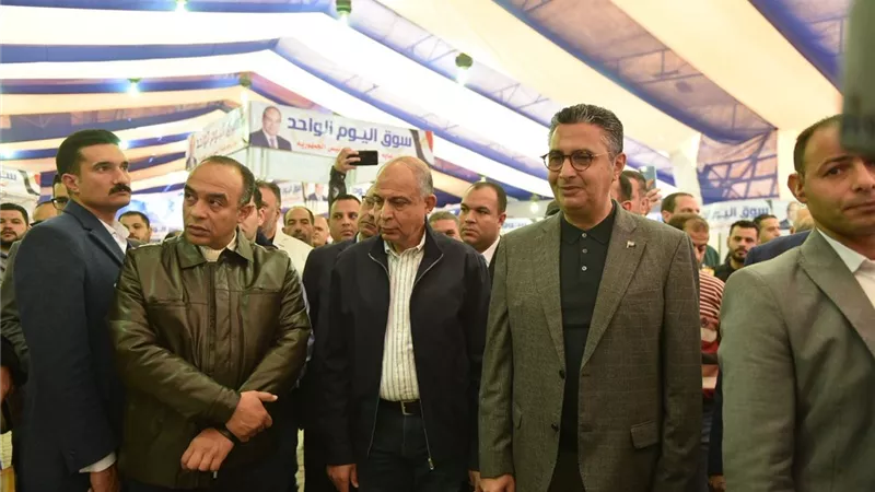 وزير التموين ومحافظ المنيا يتفقدان مصنع سكر أبو قرقاص مع بداية موسم الحصاد 