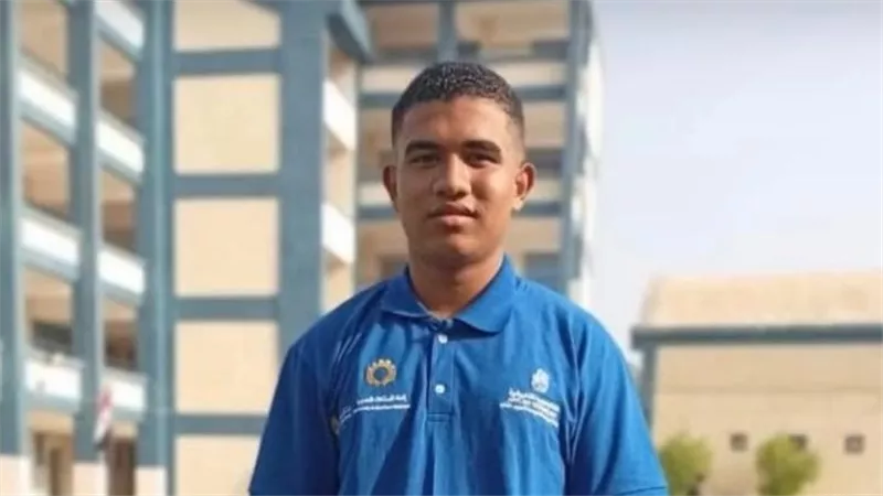 وسط دموع الأهالي.. وداع مؤلم لأحمد هلال طالب بنك مصر للتكنولوجيا