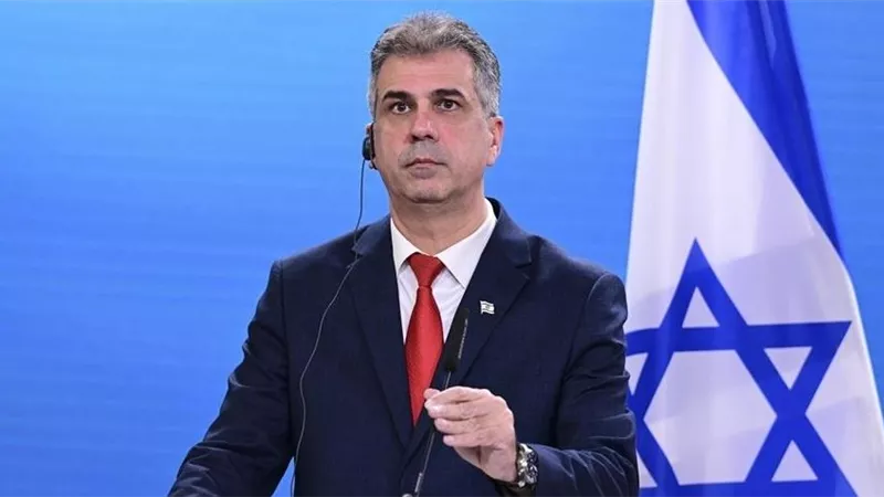 وزير الطاقة الإسرائيلي يصعد: يجب استهداف المطار والمنشآت المدنية في لبنان 