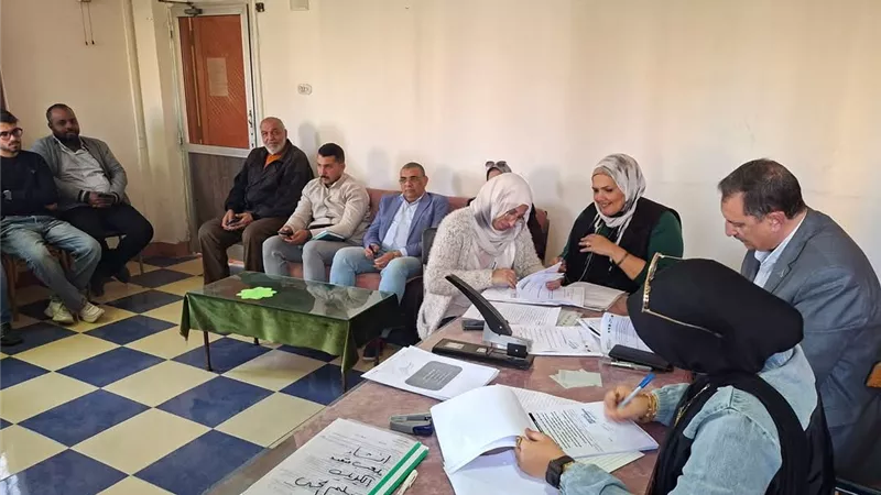رياضة السويس تنفذ أولى جلسات مناقصات الخطة المركزية لتطوير المنشآت 