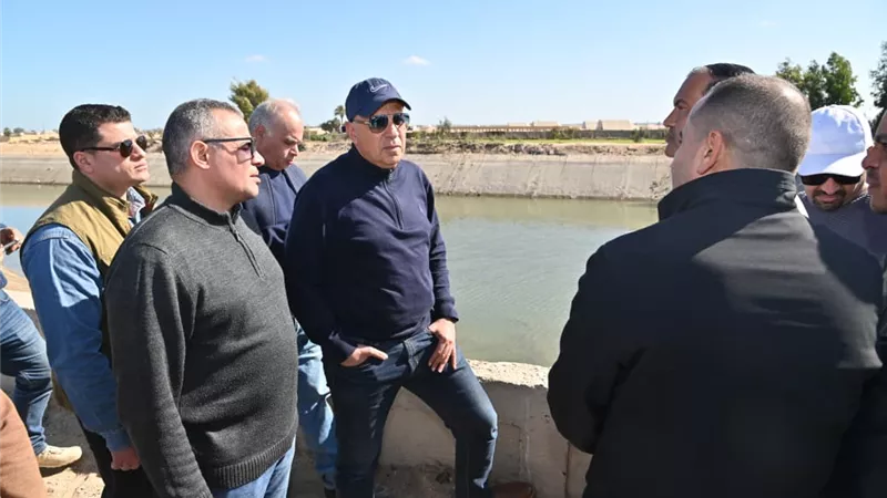 سويلم يتفقد حالة المنظومة المائية بمحافظة البحيرة ومحطات النصر بالأسكندرية