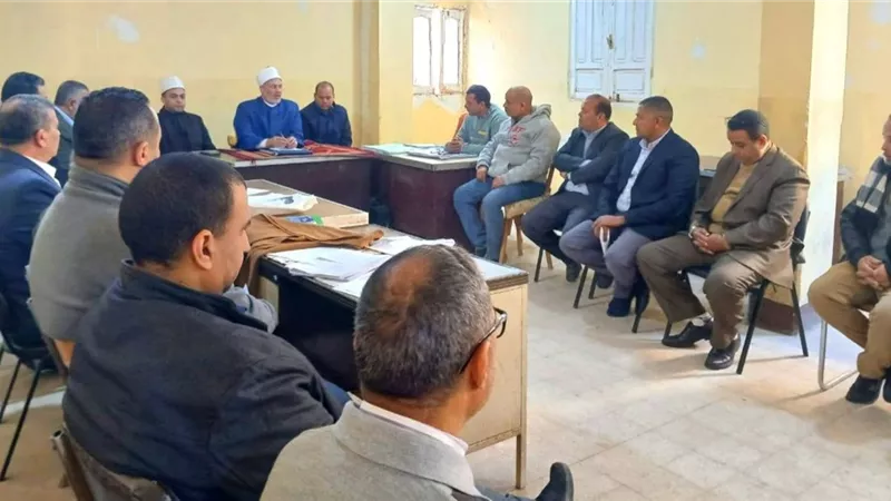 وكيل أوقاف بنى سويف يبحث آليات تطوير الأداء القانوني وسبل تذليل المعوقات 
