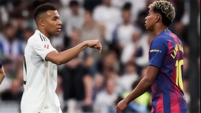 برشلونة ضد ريال مدريد.. التشكيل الرسمي لكلاسيكو الأرض بنهائي السوبر الإسباني