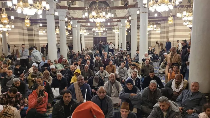 الأوقاف تحيي ذكرى مولد السيدة زينب وسط إقبال جماهيري حاشد