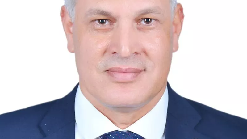بقرار من وزير التعليم العالي.. مسعد أبوالديار عميدا لكلية الآداب بجامعة السويس