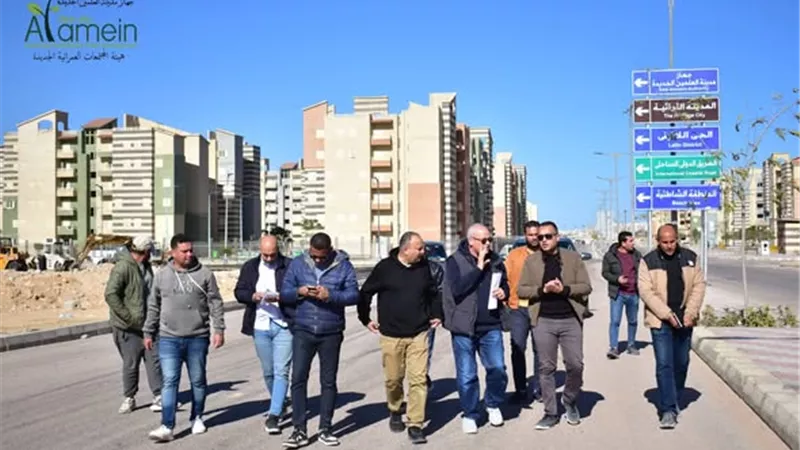 رئيس جهاز العلمين الجديدة في جولة ميدانية لمتابعة المشروعات الحيوية
