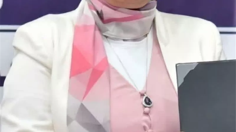  تكليف وسام نصر قائما بأعمال عميد كلية الإعلام لشئون الدراسات العليا والبحوث