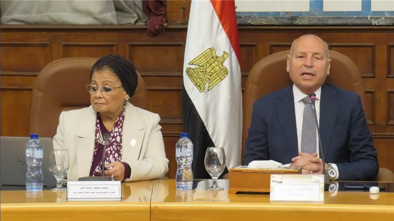 نائب وزير الصحة: القاهرة تتقدم سكانياً وتحويل 8 مناطق حمراء إلى صفراء