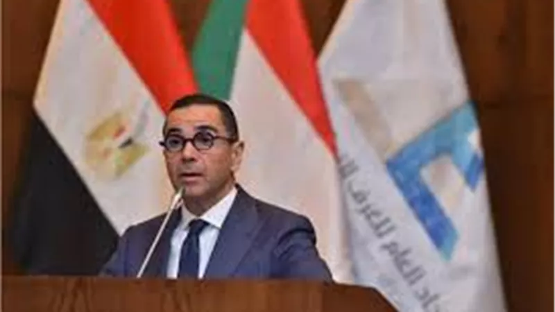 وزير الاستثمار يفرض ضوابط صارمة على صادرات البطاريات ويمنع الوساطة