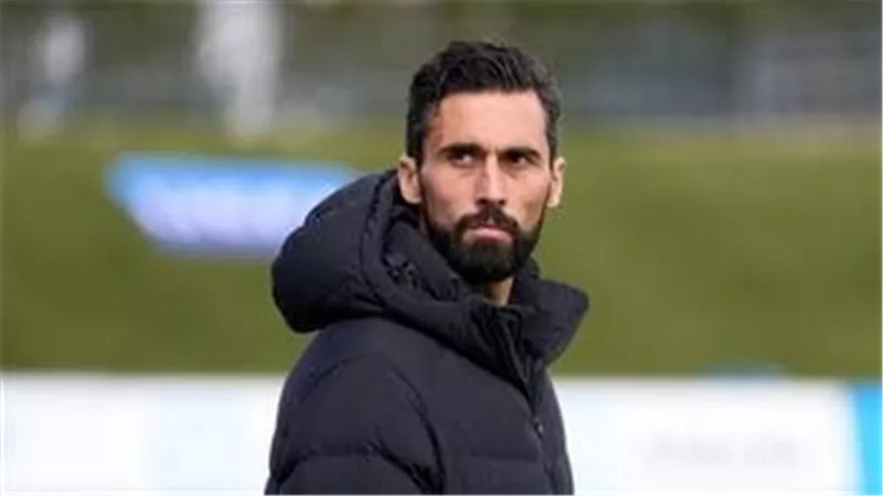 من هو ألفارو أربيلوا الذي اختاره ريال مدريد خلفا لتشابي ألونسو؟