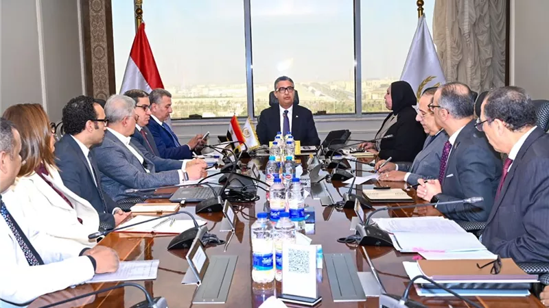  وزير التموين يتابع استعدادات موسم إنتاج السكر من محصول القصب 
