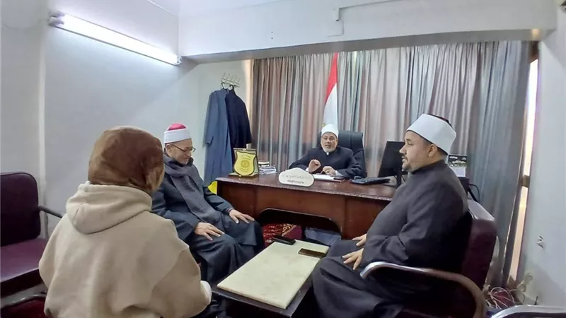 وكيل أوقاف بني سويف يشرف على اختبار المتقدمين لمسابقة القرآن الكريم