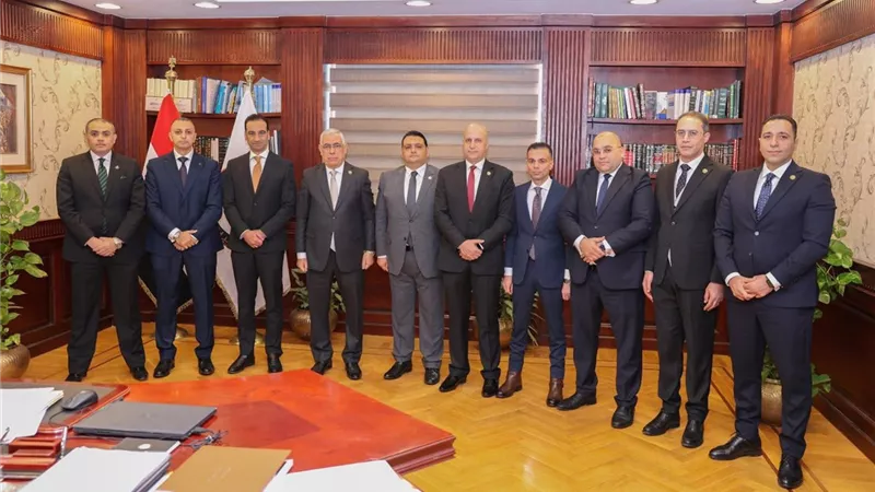 النائب العام يستقبل رئيس استئناف الإسماعيلية لعرض الكشوف ربع السنوية 