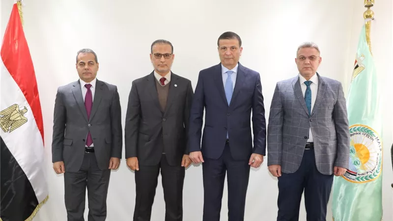 وزير الزراعة يبحث مع «مكافحة الجراد الصحراوي» سبل تعزيز التعاون الإقليمي