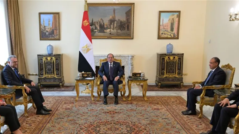 أشرف العشري: زيارة مستشار ترامب للقاهرة تؤكد التنسيق المصري الأمريكي