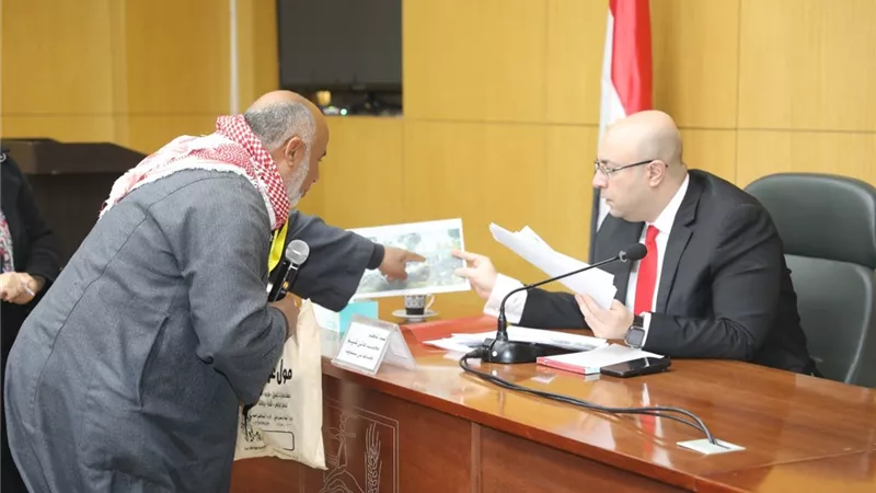 محافظ بني سويف يوجه بتنسيق كافة الجهات لحل مشكلات المواطنين بسرعة وفعالية