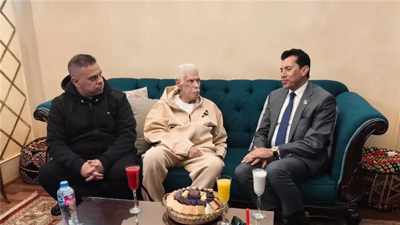 وزير الرياضة و حسن شحاته يرسلان  فيديو دعم لمنتخب مصر قبل مواجهة السنغال 