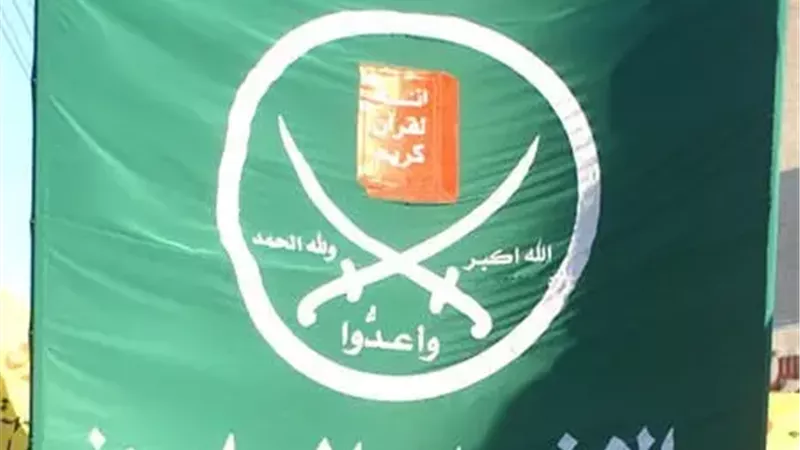 إخواني يحرض الحوثي لضرب اقتصاد مصر والسعودية.. ومطالبات بطرده فورًا| ما القصة؟