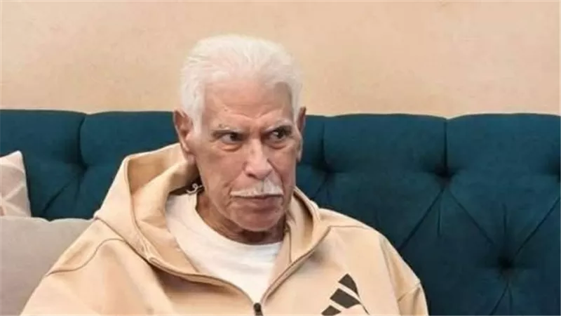 بعد توجيهات الرئيس.. كريم حسن شحاتة يكشف آخر تطورات الحالة الصحية لوالده