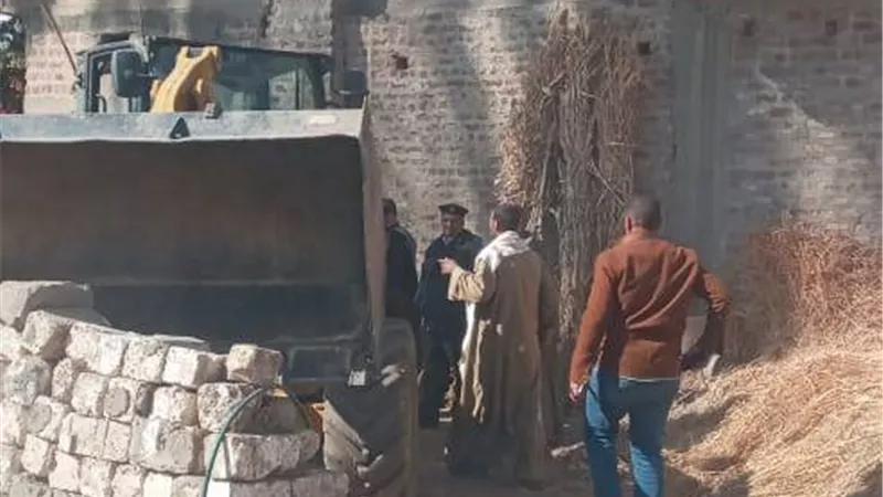محافظ أسيوط: إزالة 11 حالة تعدي بـ3 مراكز ضمن المرحلة الأولى من الموجة الـ28