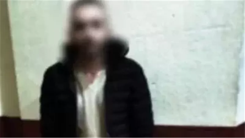 ضبط شخص لقيامه ببيع مشروبات كحولية مجهولة المصدر بالإسكندرية