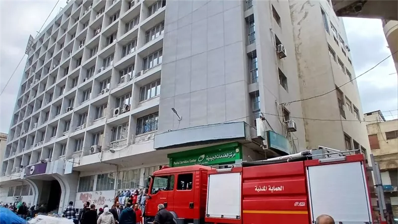 السيطرو على  حريق سنترال المنشية في محافظة الإسكندرية